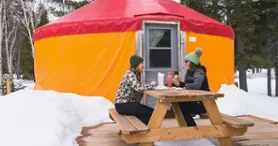 Location de yourtes en pleine nature au Centre plein air Bec-Scie
