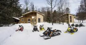 La Bannik - Location de Chalets, Camping et Spa