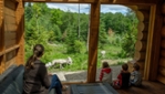 Dormez avec les animaux au parc Oméga