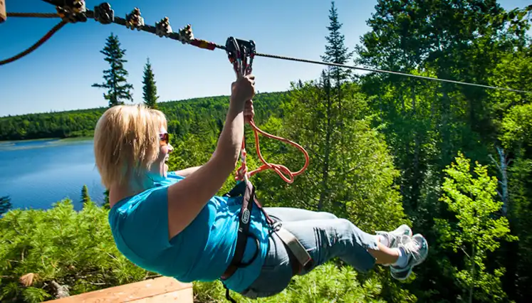 Parc aventure Joannès - D'Arbre en arbre - labyrinthe géant, vélo de montagne