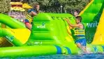 Aquazilla - Soyez prêts à sauter à l’eau! 