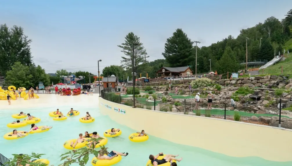 Parc aquatique du Sommet Saint-Sauveur et Parc F.U.N.