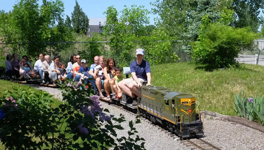 Balade en train miniature - Exporail, le Musée ferroviaire canadien