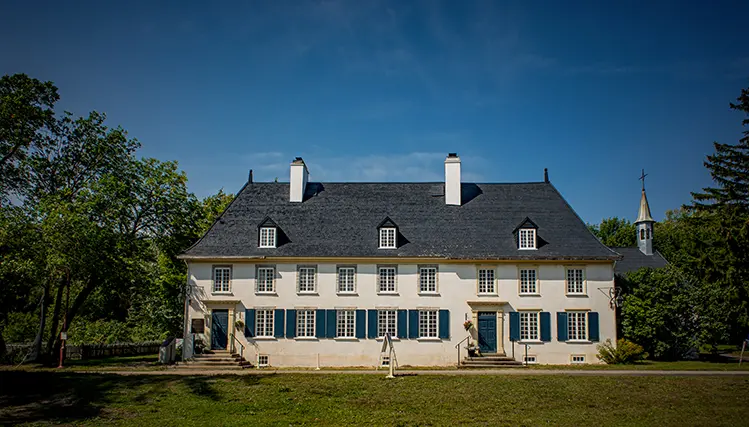 Le Manoir Mauvide-Genest