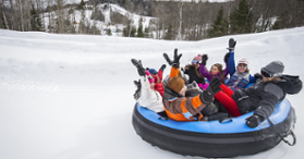 Glissades sur tube du Sommet Saint-Sauveur